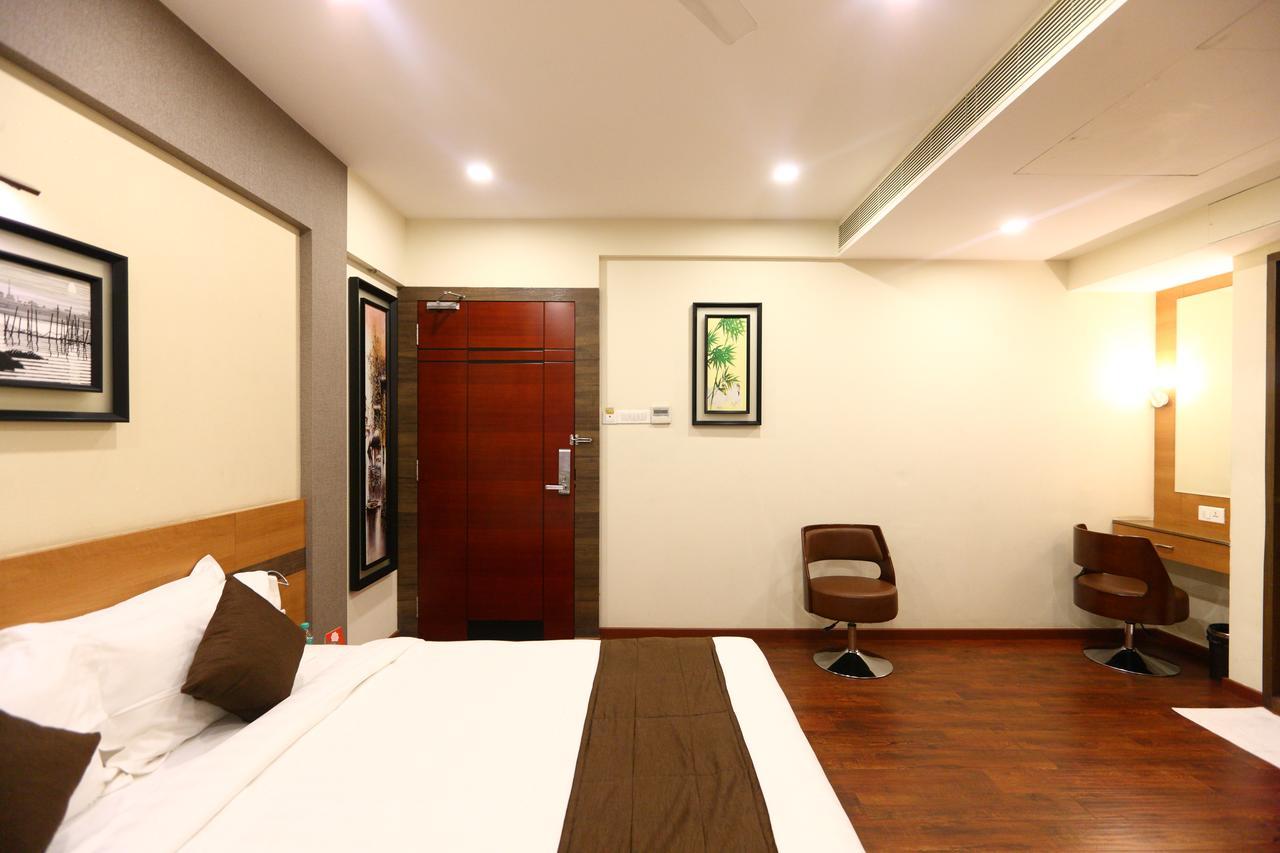 Fabhotel Prime Adore Residency Chennai Exterior photo